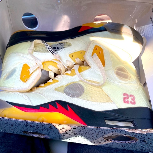 Off-white Jordan 5’s - Picture 1 of 2